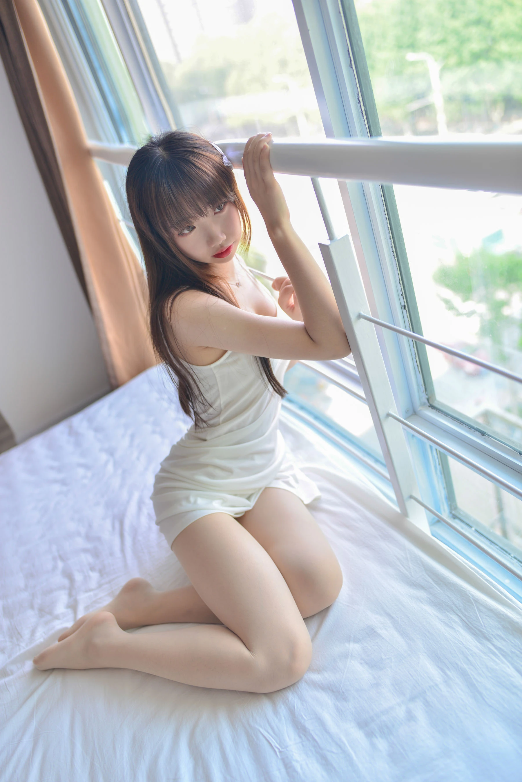 Cos小姐姐雪琪 – 肉丝吊带裙插图5