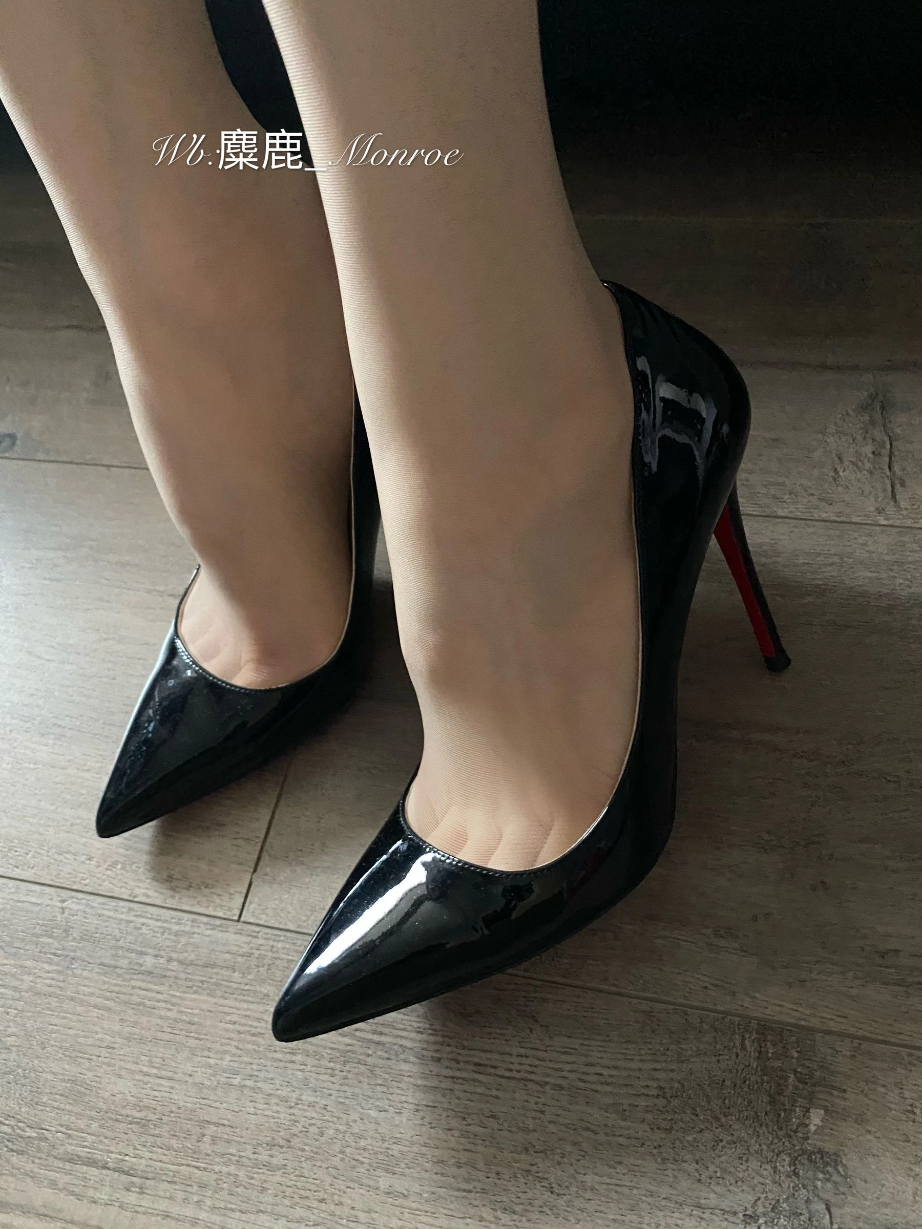 丝足博主麋鹿_Monroe – 完美配合 [46P]高清在线免费欣赏–微密图社-微密图社