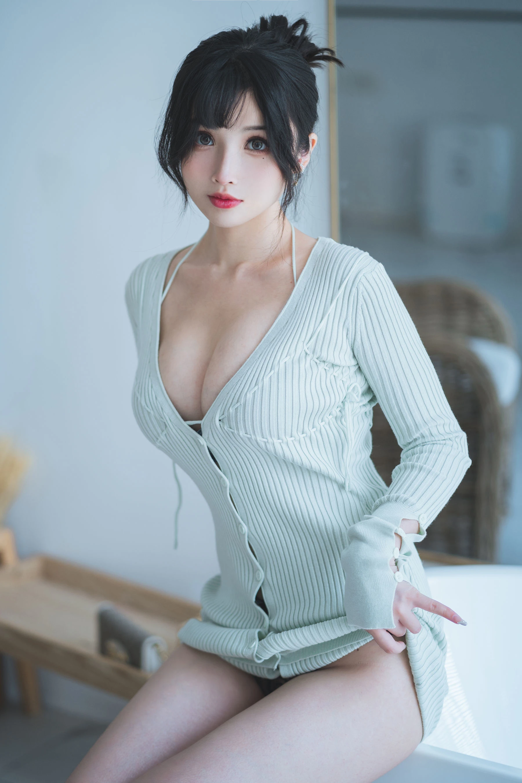 COS福利rioko凉凉子 – 人妻毛衣 [54P]插图3
