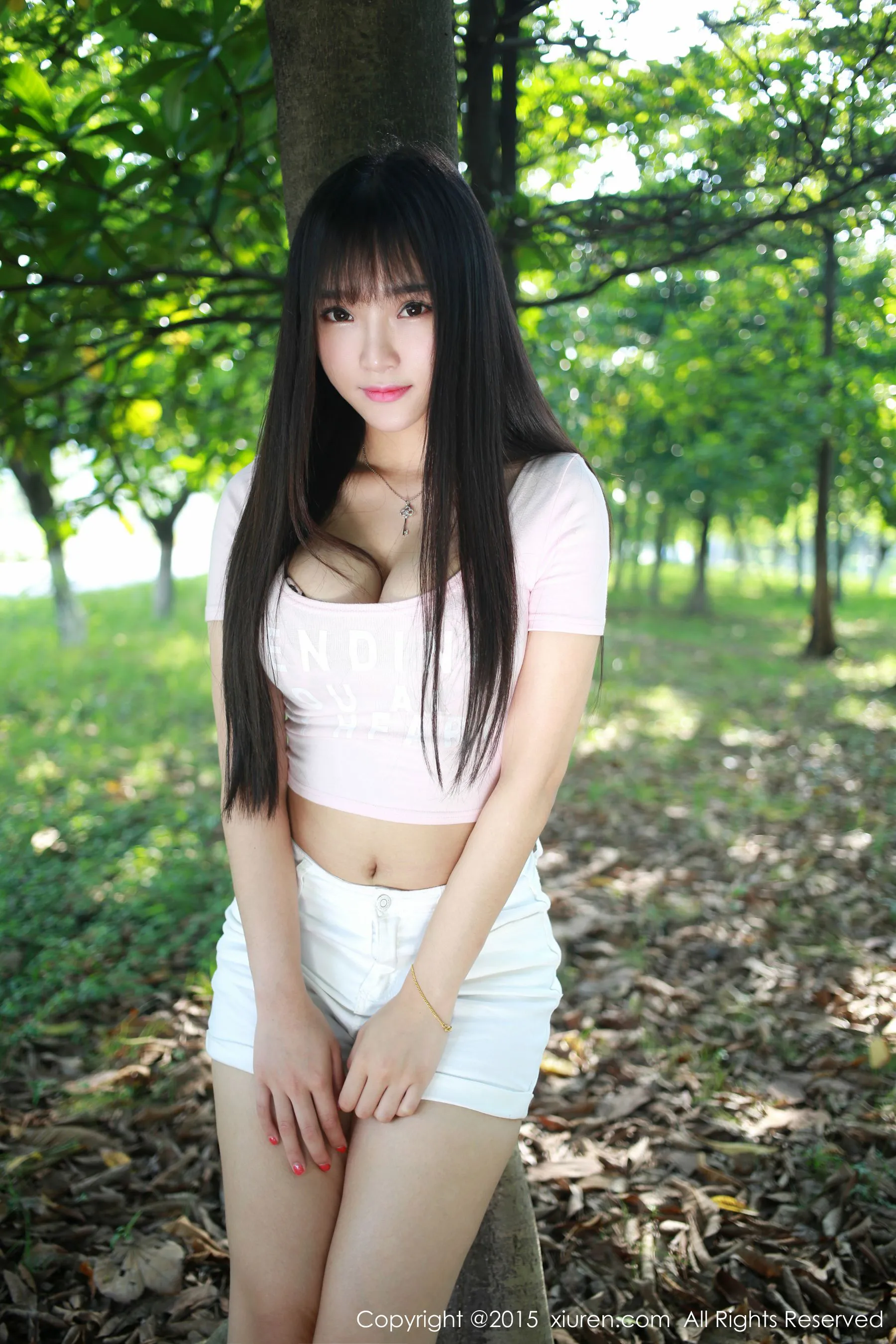 夏瑶baby《清新热裤妹子外拍》 秀人网 No.345插图1