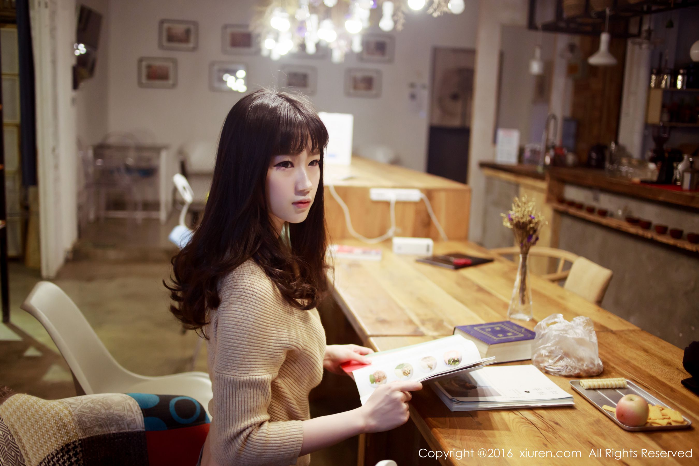 少女心雪雪《少女芳香的梦魂萦绕》 秀人网 No.640高清在线免费欣赏–微密图社-微密图社