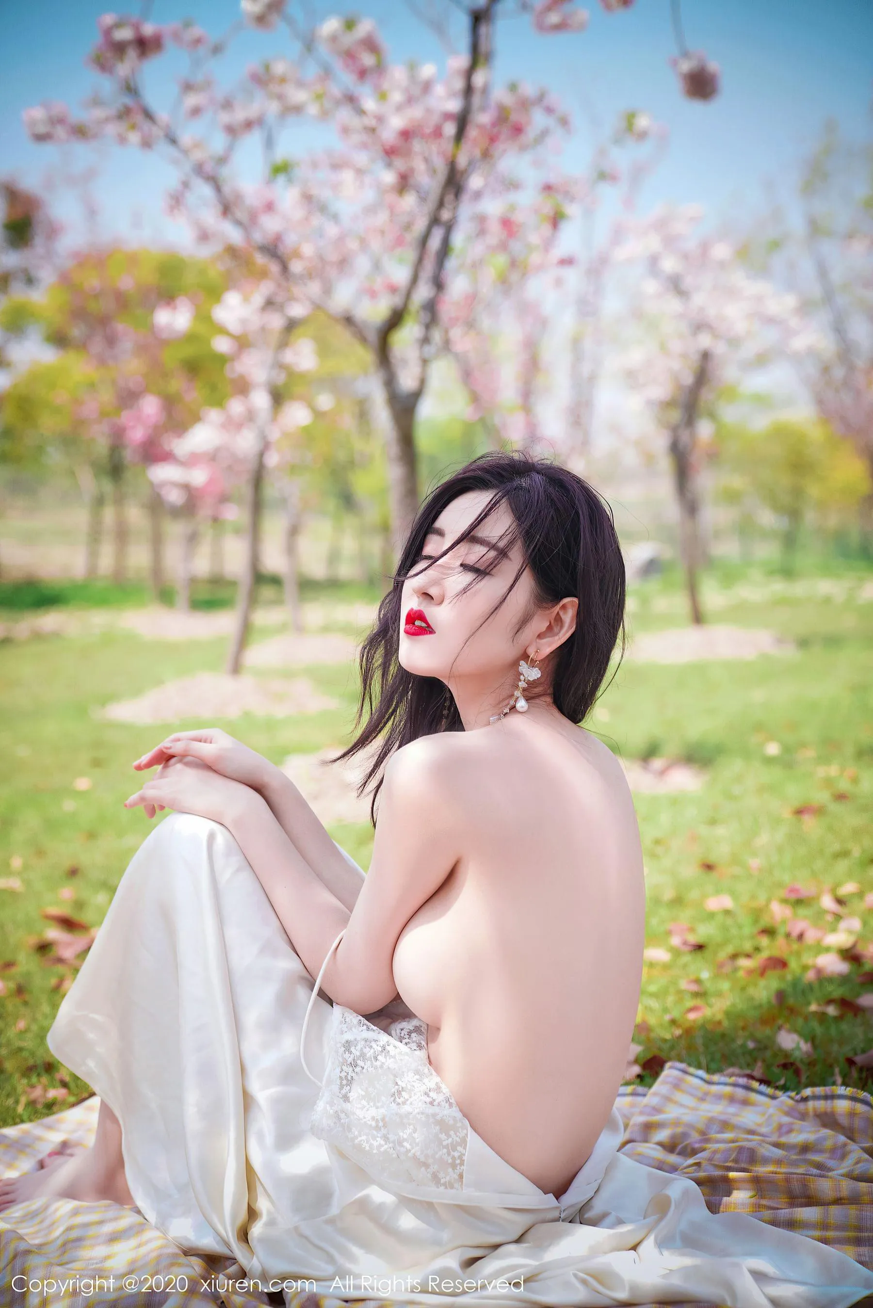 秀人XIUREN No.2297 沈梦瑶高清在线免费欣赏–微密图社-微密图社