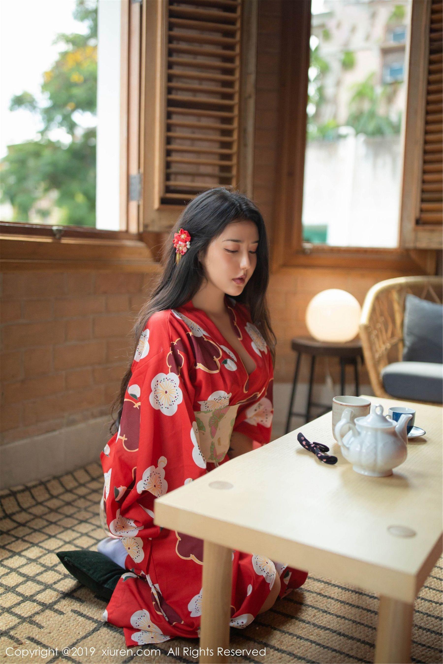 XiuRen 秀人网 No.1492 Manuela玛鲁娜高清在线免费欣赏–微密图社-微密图社